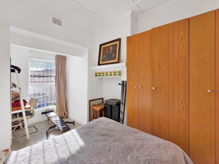 2 Bedroom Property for Sale in Sea Point Western Cape